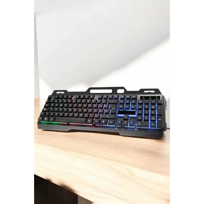 BUĞZ Led Işıklı Oyuncu Klavye Usb Girişli RGB Işıklı Q Klavye Mouse Hediyeli