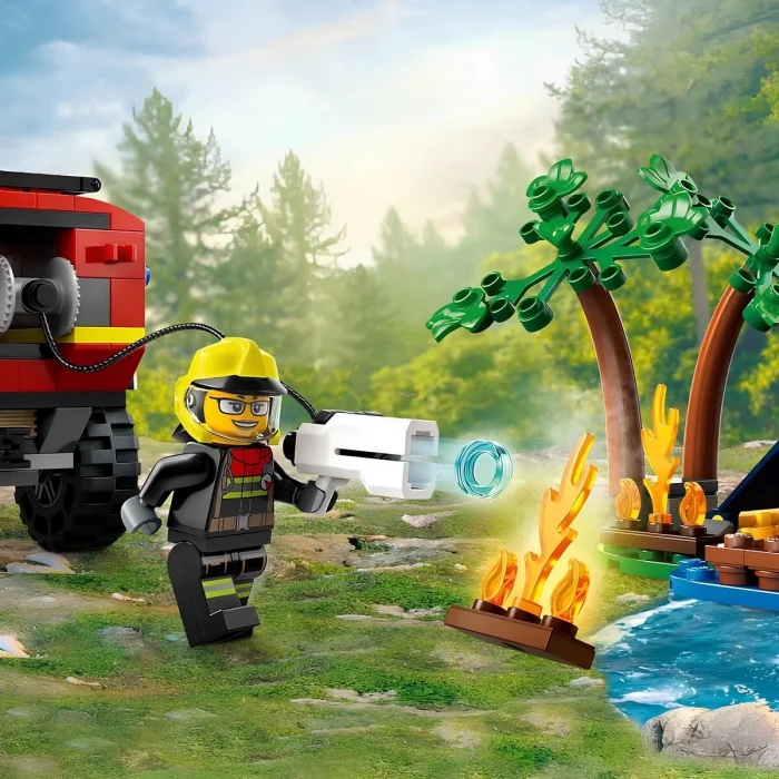  LEGO 4x4 Kurtarma Botlu İtfaiye Kamyonu