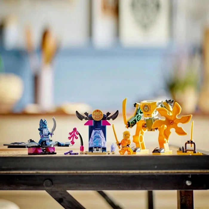 BUĞZ LEGO NINJAGO Arinin Savaş Robotu 71804