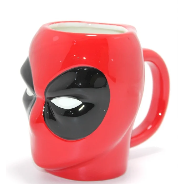 BUĞZ Marvel Deadpool 3D Kabartmalı Kupa Bardak