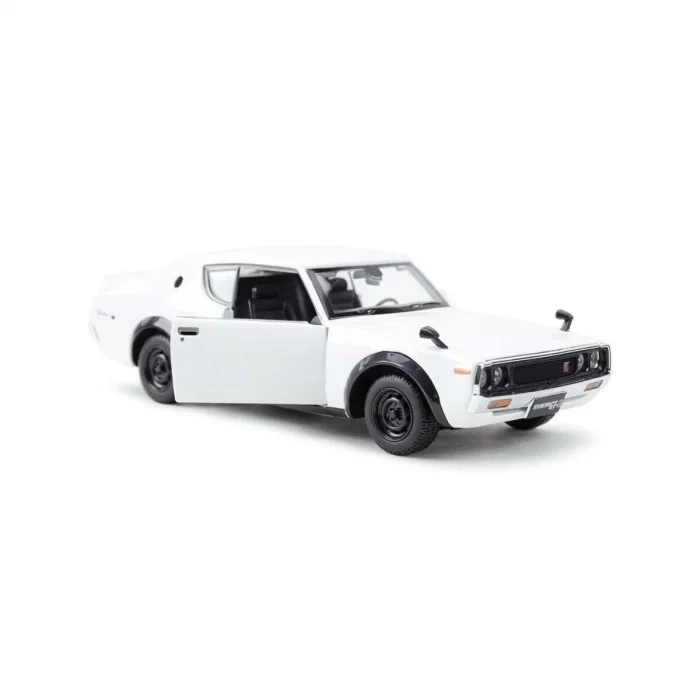  MAY 31528 Maisto 1/24 1973 Nissan Skyline 2000GT-R KPGC110