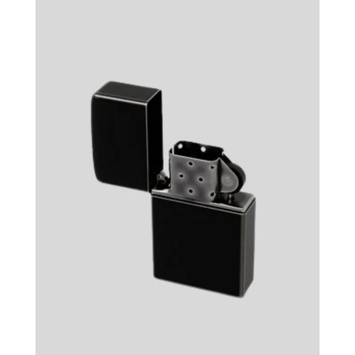 BUĞZ Metal Gövdeli Tasarım Çakmak Mat Yüzeyli ve Ergonomik Tutma Özellikli