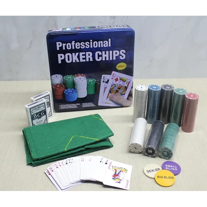 BUĞZ Metal Kutulu 400 Chip Ve 2 Adet İskambil  Kağit Setine Sahip Poker Oyunu Alk3538