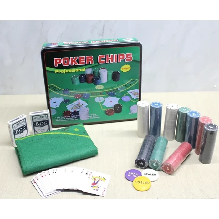 BUĞZ Metal Kutulu 500 Chip Ve 2 Adet İskambil  Kağit Setine Sahip Poker Oyunu Alk3540