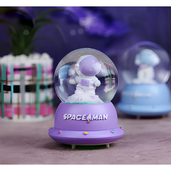 BUĞZ Minik Astronot Işıklı Kar Küresi Alk3109