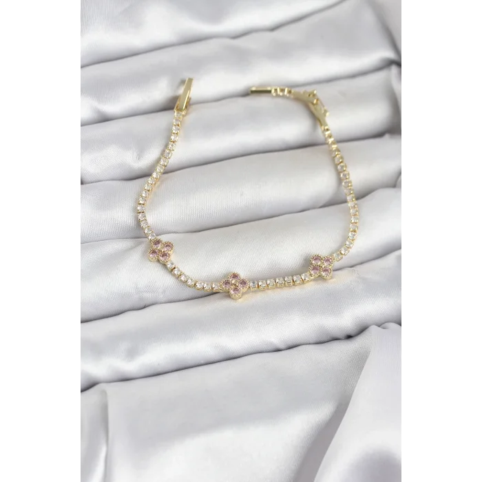 BUĞZ Pembe Yonca Detaylı Zirkon Taşlı Gold Renk Pirinç Su Yolu Kadın Bileklik
