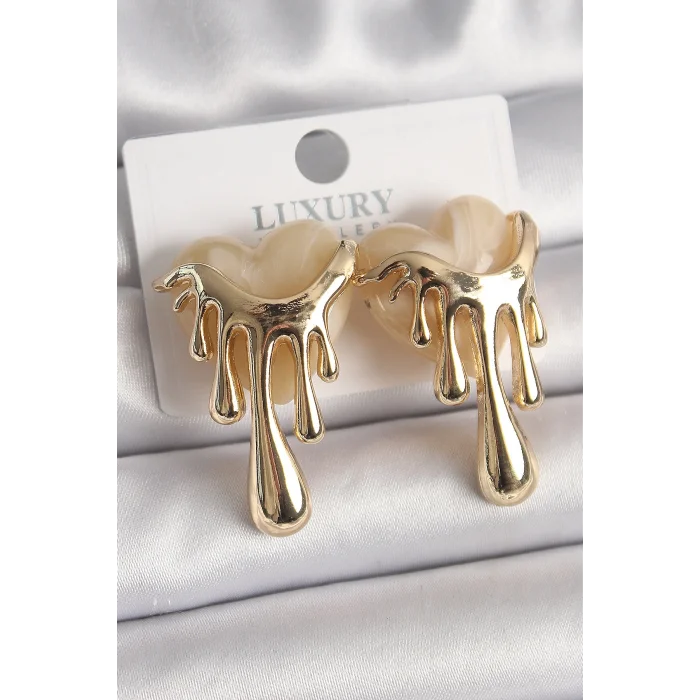 BUĞZ Pirinç Gold Renk Beyaz Sedefli Akan Kalp Model Kadın Küpe