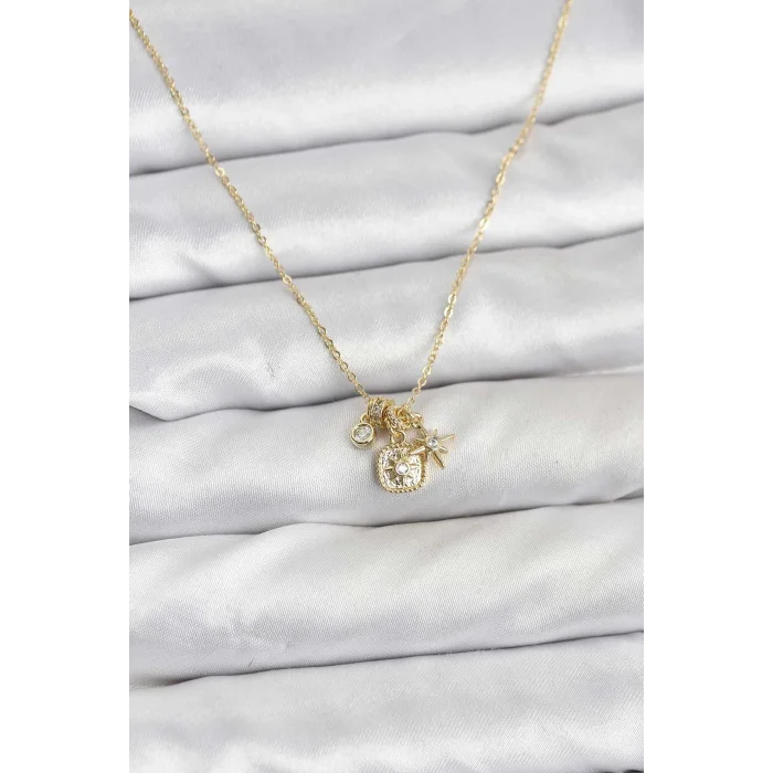 BUĞZ Pirinç Gold Renk Minimal Charmlı Kadın Kolye