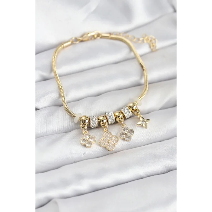 BUĞZ Pirinç Gold Renk Yonca Model Kadın Bileklik