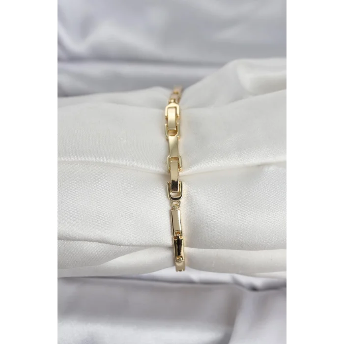 BUĞZ Pirinç Gold Renk Yonca Model Zirkon Taşlı Kadın Bileklik - BUĞZ