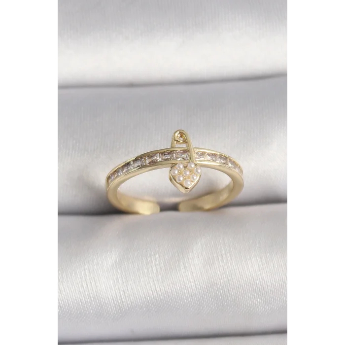 BUĞZ Pirinç Gold Renk Zirkon Taşlı İnci Detay Kilit Kalp Figür Ayarlanabilir Yüzük