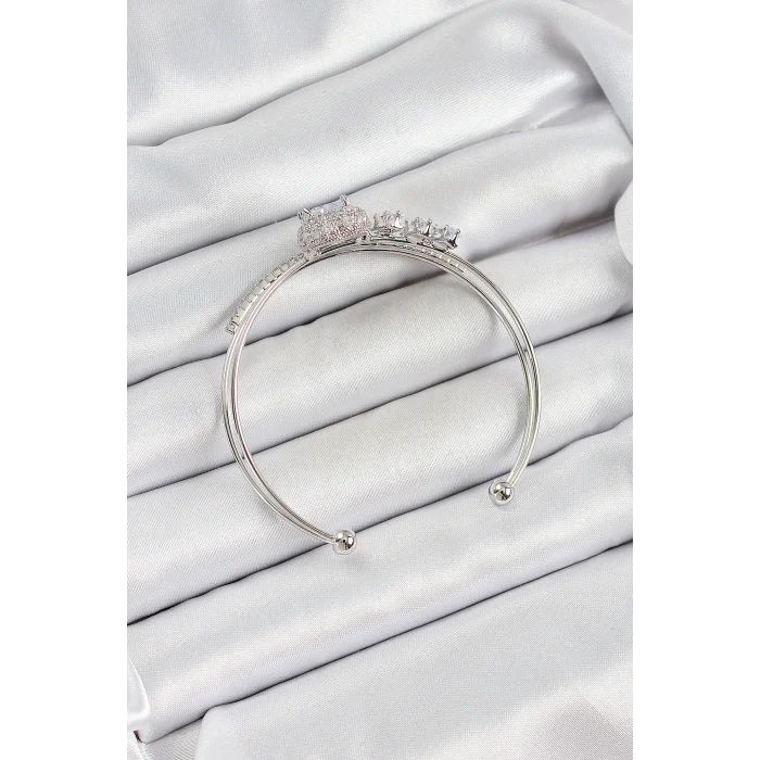 BUĞZ Pirinç Gümüş Renk Kalpli Zirkon Taşlı Kadın Bileklik - Lisinya