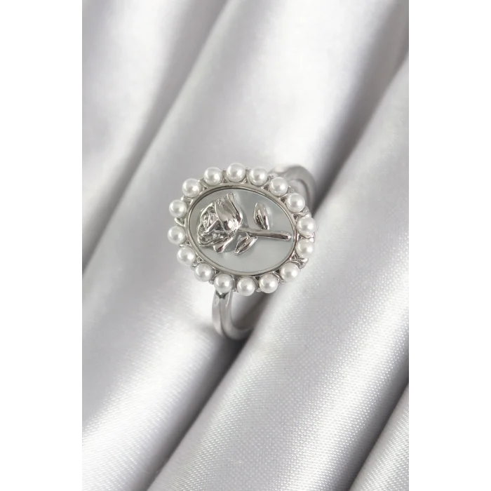 BUĞZ Pirinç Gümüş Renk Portre Gül Model İnci Detay Kadın Yüzük