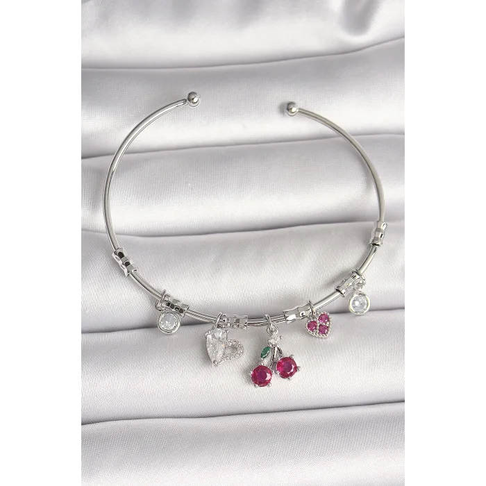 BUĞZ Pirinç Gümüş Renk Sallantı Kiraz Figür Kalp Detay Charm Kadın Bileklik