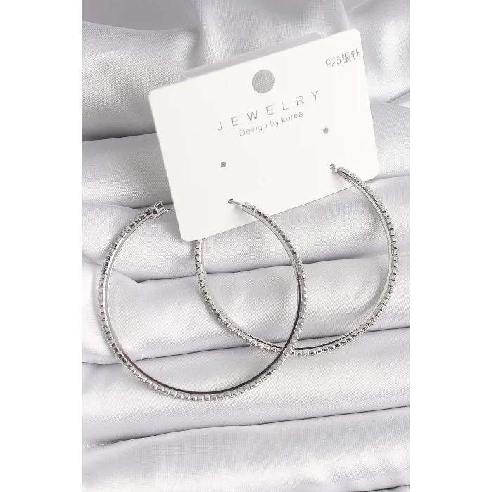 BUĞZ Pirinç Gümüş Renk Zirkon Taşlı Halka Model Kadın Küpe