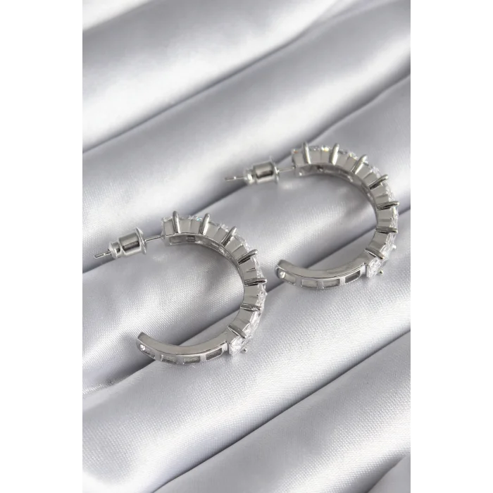 BUĞZ Pirinç Gümüş Renk Zirkon Taşlı Halka Model Kadın Küpe - Lisinya