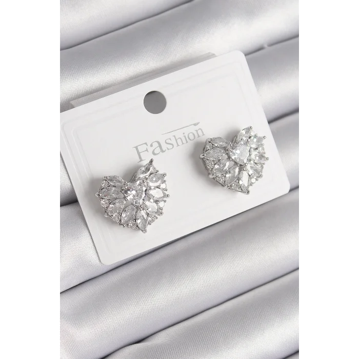 BUĞZ Pirinç Gümüş Renk Zirkon Taşlı Kalp Model Kadın Küpe