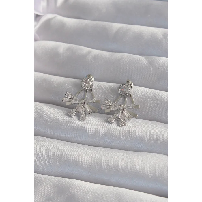 BUĞZ Pirinç Gümüş Renk Zirkon Taşlı Yassı Fiyonk Model Küpe