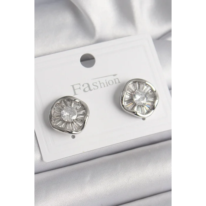 BUĞZ Pirinç Gümüş Renk Zirkon Taşlı Yonca Model Kadın Küpe