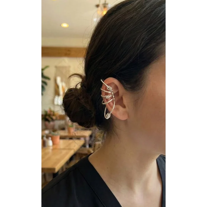 BUĞZ Pirinç Halkalı Model Gümüş Renk Kıkırdak Küpe