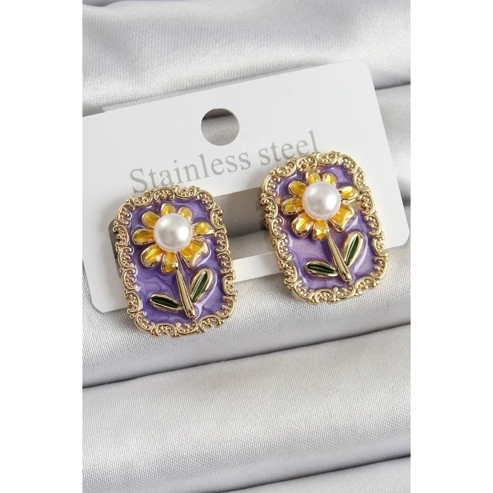 BUĞZ Pirinç Mor Mineli Papatya Figürlü Sanatsal Portre Model Gold Renk Kadın Küpe