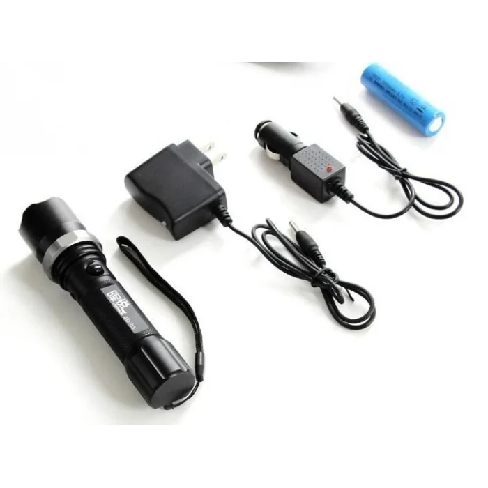 BUĞZ Polis El Feneri: Zoomlu + Sellektörlü + Şarjlı El Feneri (500 metre)
