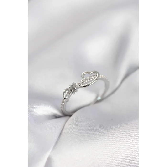 BUĞZ Sarmal Kalp Model Zirkon Taşlı Gümüş Renk Kadın Yüzük