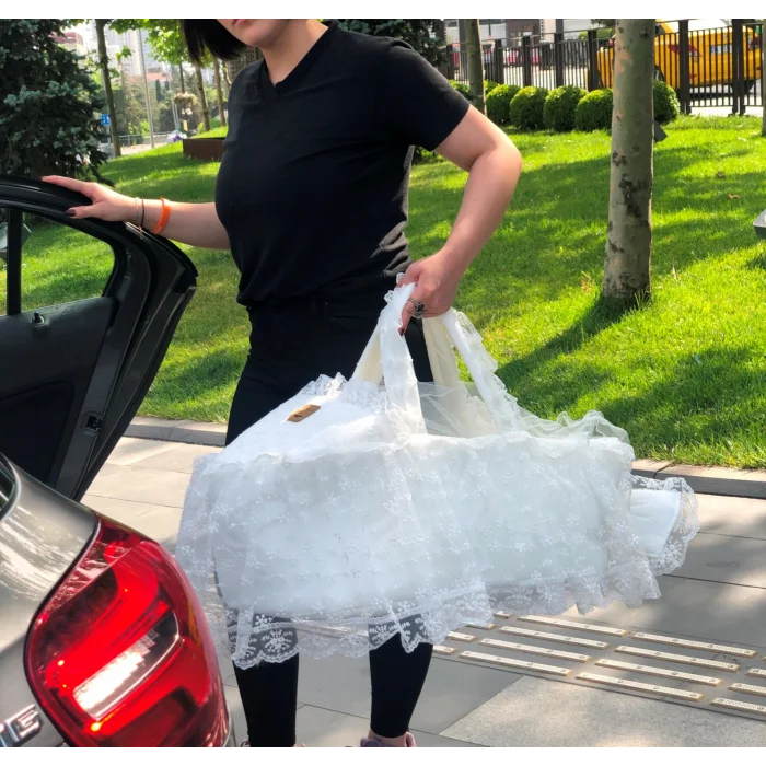 BUĞZ Sema Baby Fistolu Güpürlü Lüks Yenidoğan Bebek Yatağı - Ekru