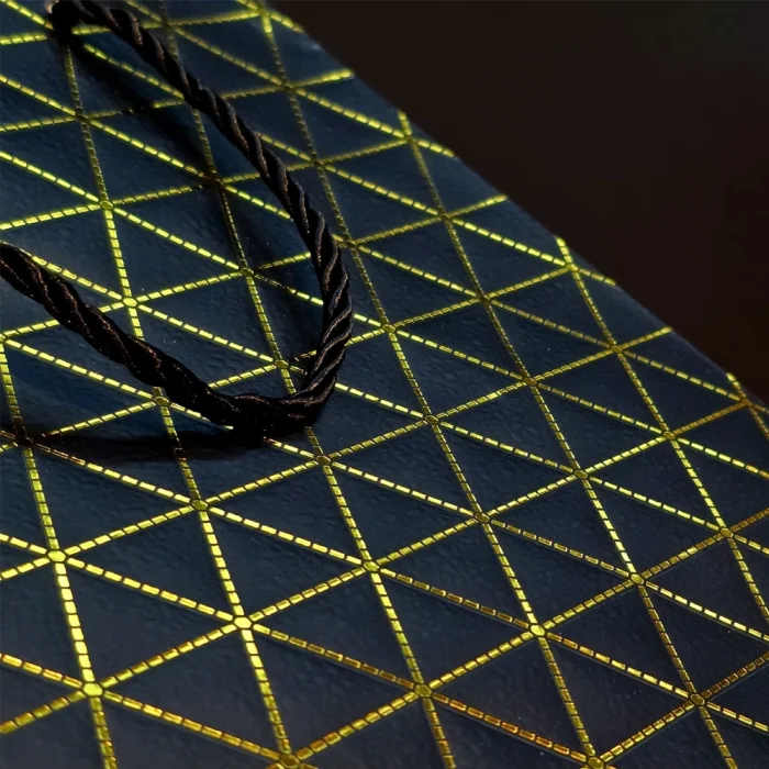 BUĞZ Siyah Geometrik Desenli Mini Boy Karton Hediye Çantası