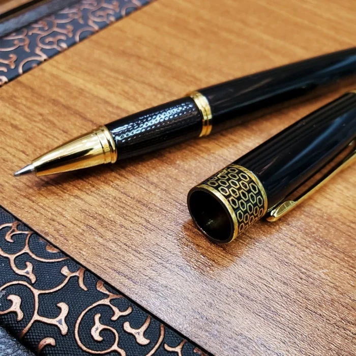 BUĞZ Siyah Kutulu Yaldız Desenli Metal Roller Kalem Seti