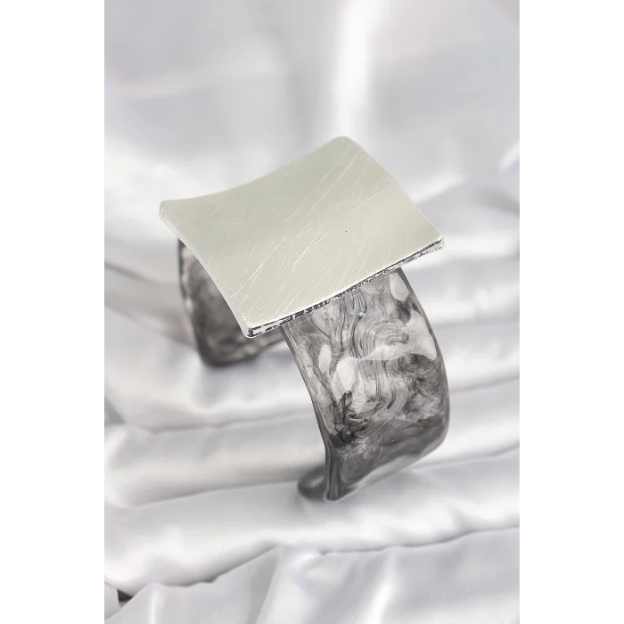 BUĞZ Siyah Mermer Desen Akrilik Plastik Gümüş Kare Plaka Model Vintage Kadın Bilezik