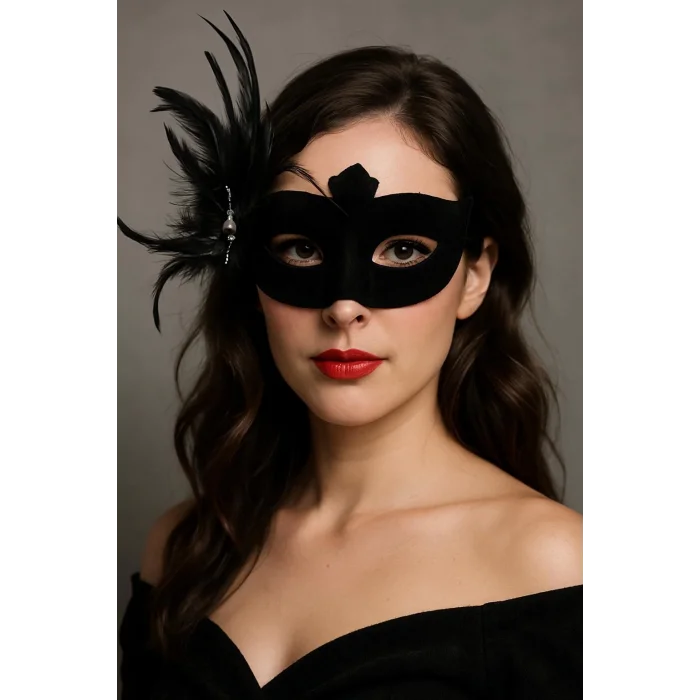  Siyah Renk Yandan Tüylü Süet Kaplama Beyaz İncili Parti Maskesi 18X15 cm
