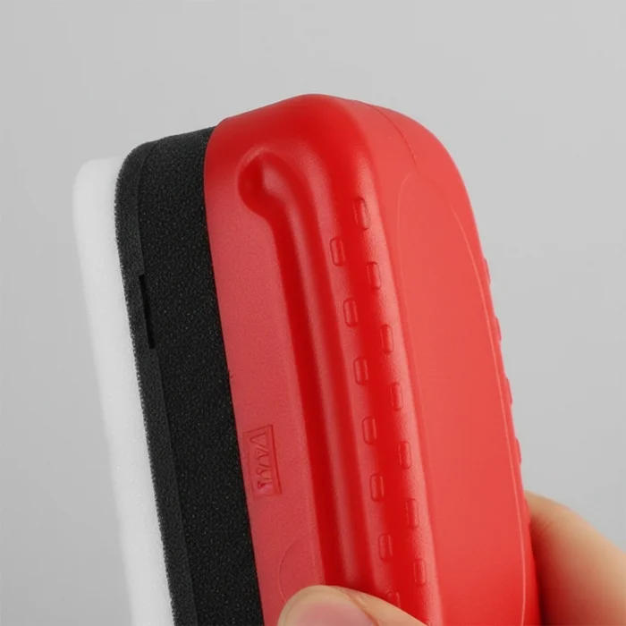 BUĞZ Su Tutmayan Araç Camı Temizleme Süngeri, Pratik Kullanım