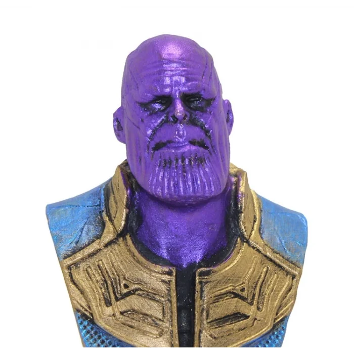  Thanos Büst