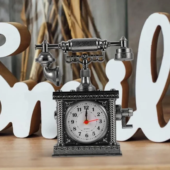  Vintage Telefon Tasarımlı Masa Saati