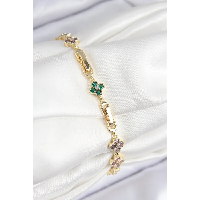 BUĞZ VIP Pirinç Renkli Zirkon Taşlı Yonca Model Gold Renk Kadın Bileklik