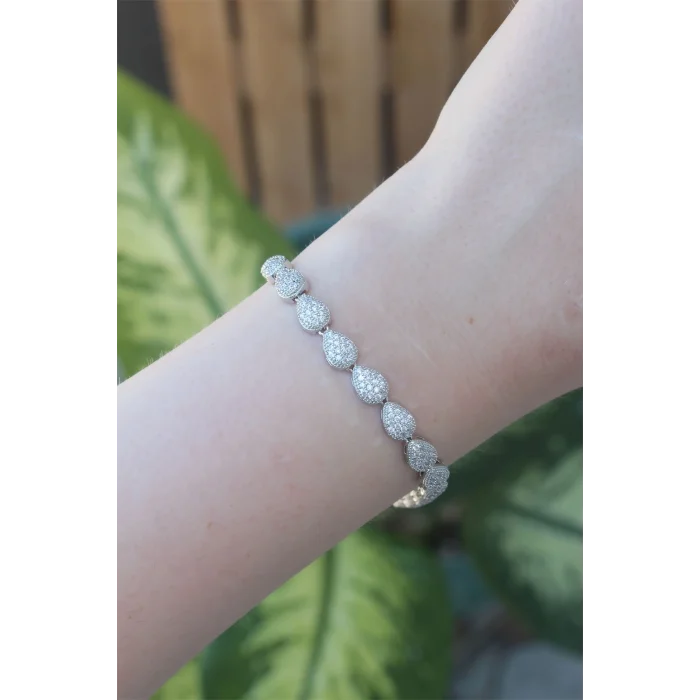 BUĞZ Vip Seri Pirinç Zirkon Taşlı Gümüş Renk Damla Model Bileklik - Lisinya