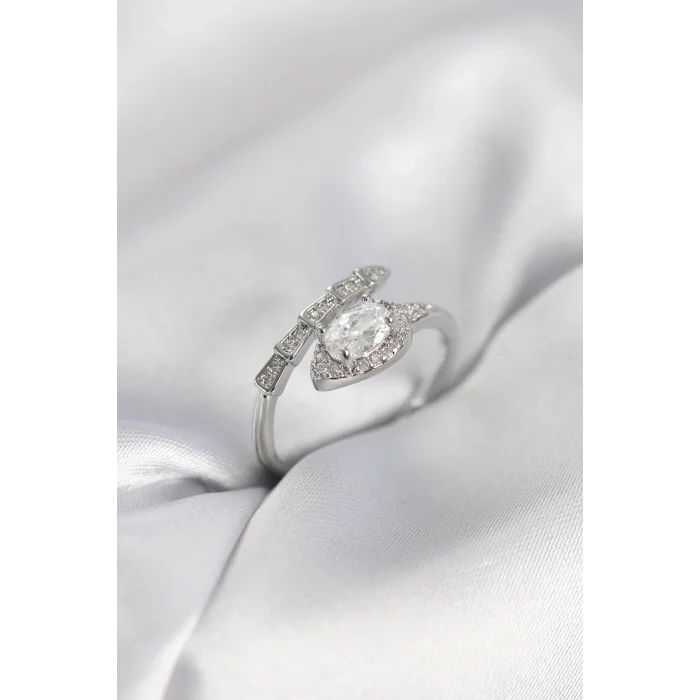 BUĞZ Yılan Model Gümüş Renk Zirkon Taşlı Kadın Yüzük