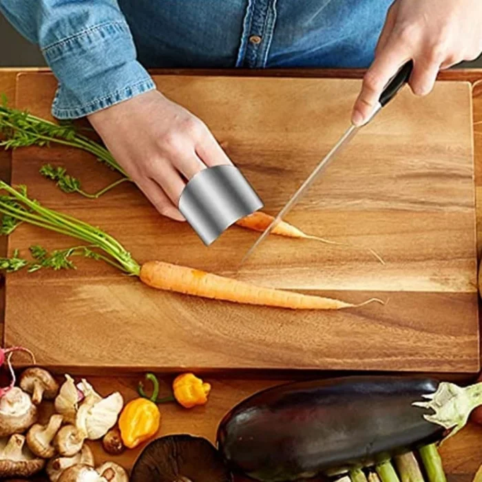 BUĞZ Yumurcak Shop® 2li Metal Parmak Koruyucu Hızlı ve Güvenli Kesme Paslanmaz Çelik Koruyucu Aparat