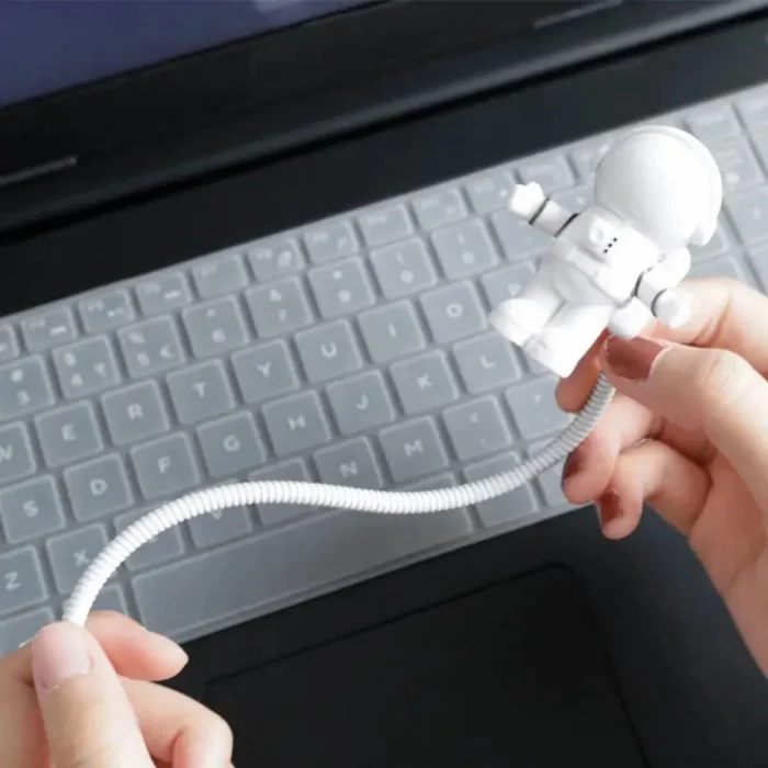 BUĞZ Yumurcak Shop® USB Astronot Gece Lambası, Masa Lambası, Kitap Okuma Lambası Işığı