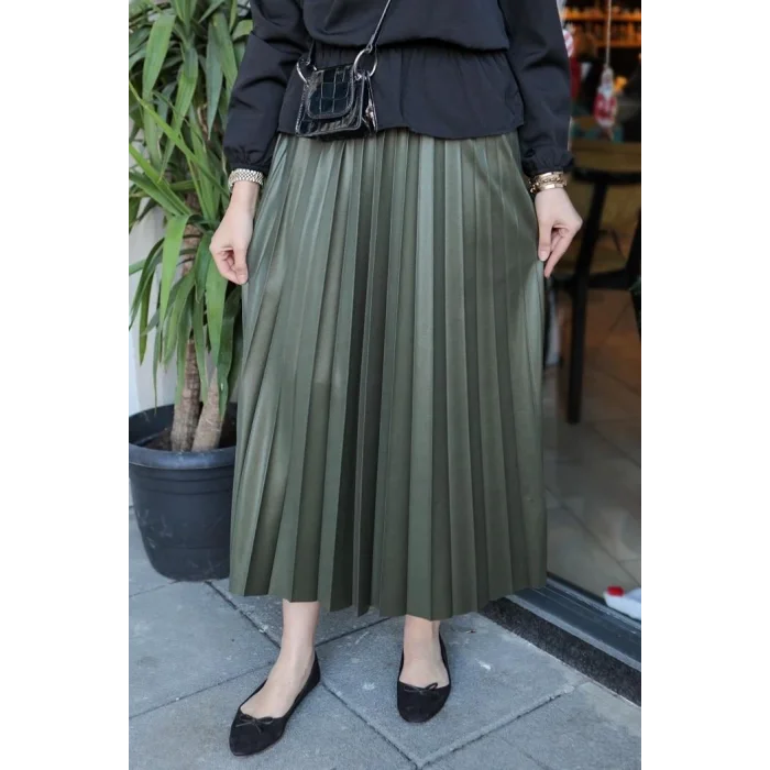 BUĞZ Zarif ve Modern Pileli Parlak Krep Gizli Lastikli Haki Etek ( BUĞZ )