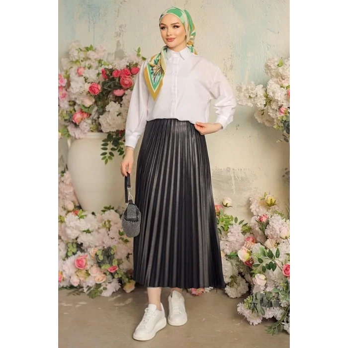 BUĞZ Zarif ve Modern Pileli Parlak Krep Gizli Lastikli Siyah Etek ( BUĞZ )