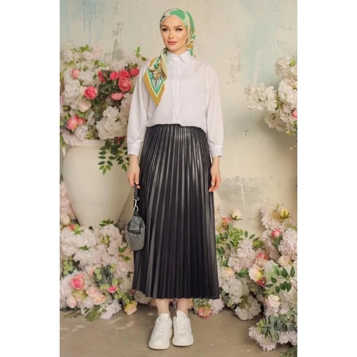 BUĞZ Zarif ve Modern Pileli Parlak Krep Gizli Lastikli Siyah Etek ( BUĞZ )