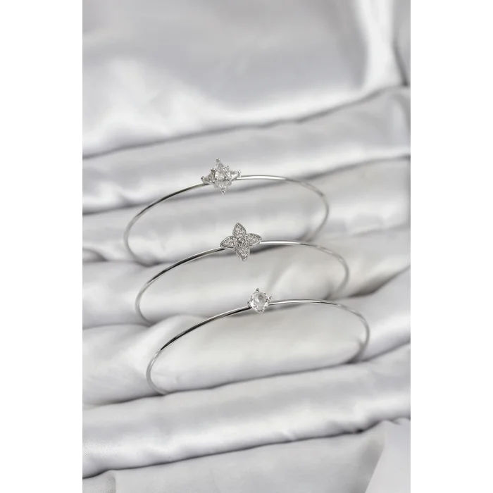 BUĞZ Zirkon Taşlı Gümüş Renk Yonca Model 3lü Kadın Bileklik Kombini