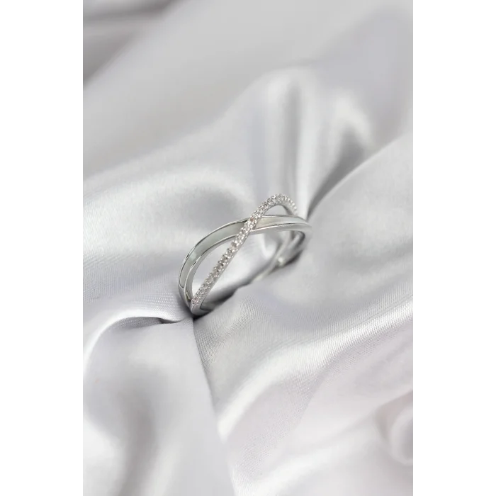 BUĞZ Zirkon Taşlı Sarmal Sedefli Gümüş Renk Kadın Yüzük