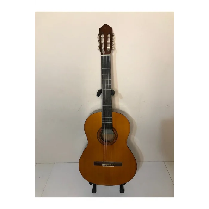 Genel Ürün C40 Klasik Gitar (mağazada Kullanılmış)