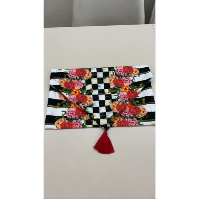 Genel Ürün Çiçek Desenli Püsküllü Runner