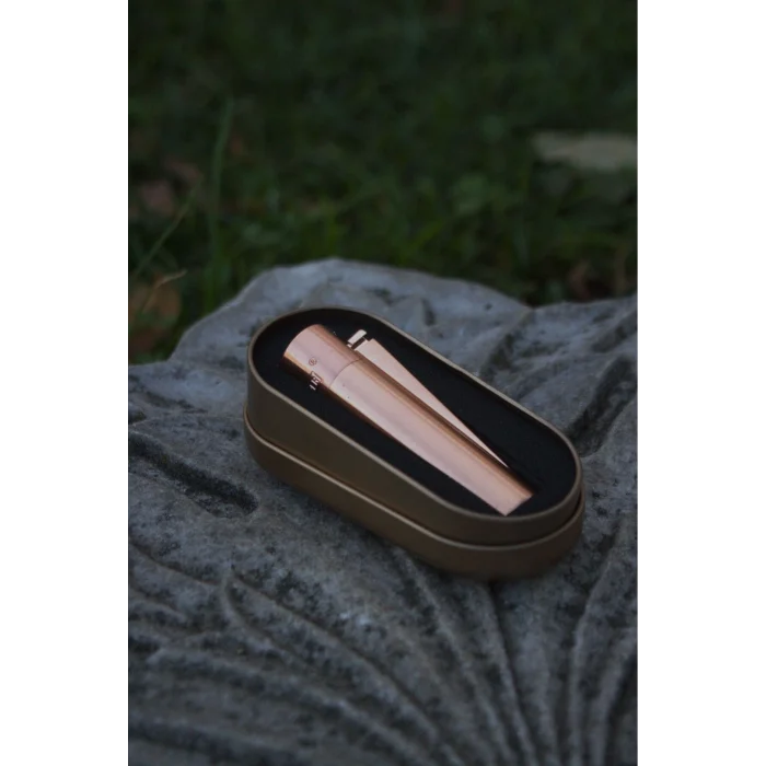 Genel Ürün Mat Rose Gold Taşlı Çakmak