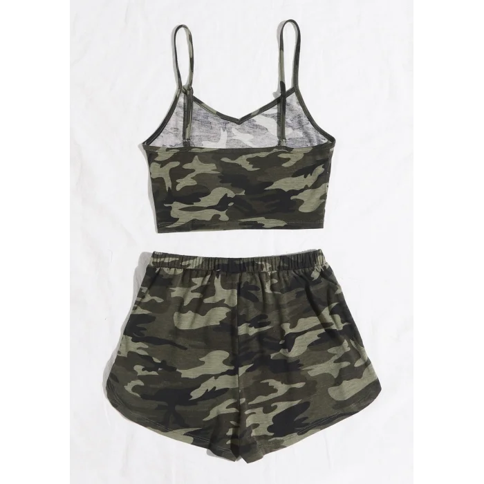 Kadın Kamuflaj Desenli Askılı Crop Top ve Şortlu Gecelik Takım