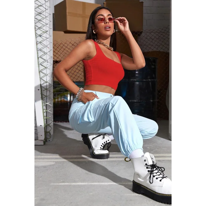 Kadın Kırmızı Kalın Askılı Crop Top Büstiyer
